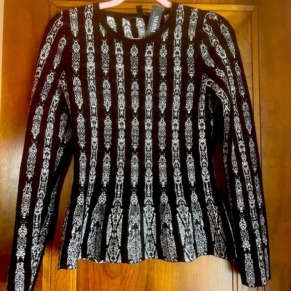 White House Black Market WHBM Jacquard Sweater. New with Tags Small - Picture 1 of 7
